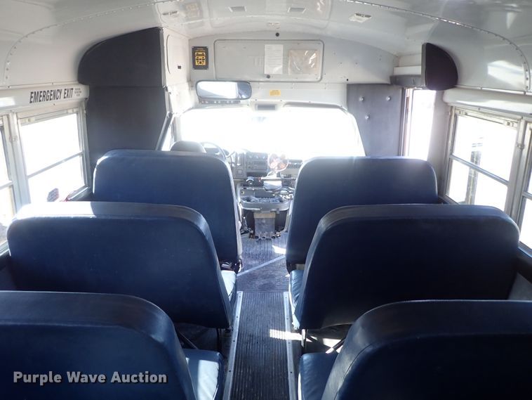 image for item DG3092 2000 GMC Savana G3500 Thomas school bus