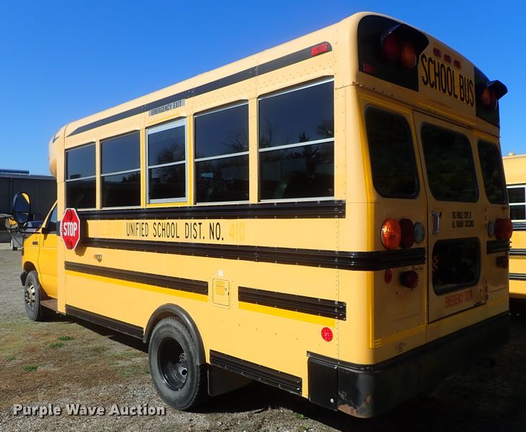 image for item DG3093 2007 Ford E450 Bluebird school bus