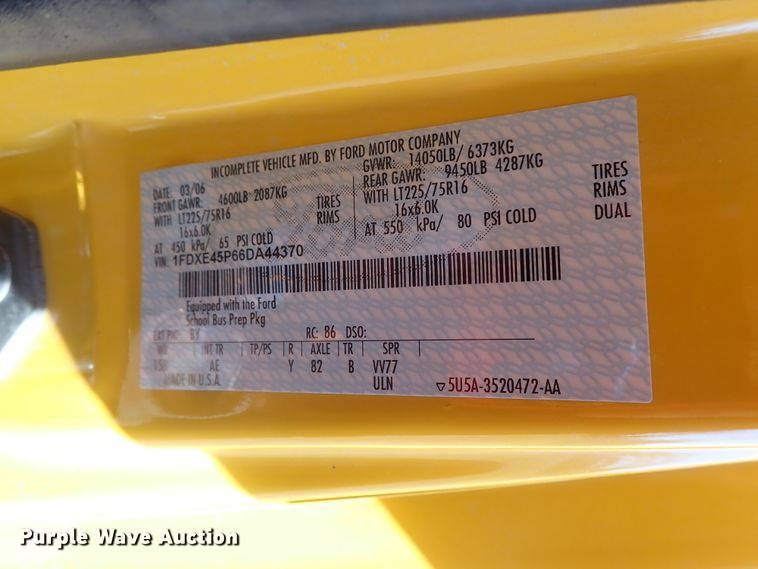 image for item DG3093 2007 Ford E450 Bluebird school bus