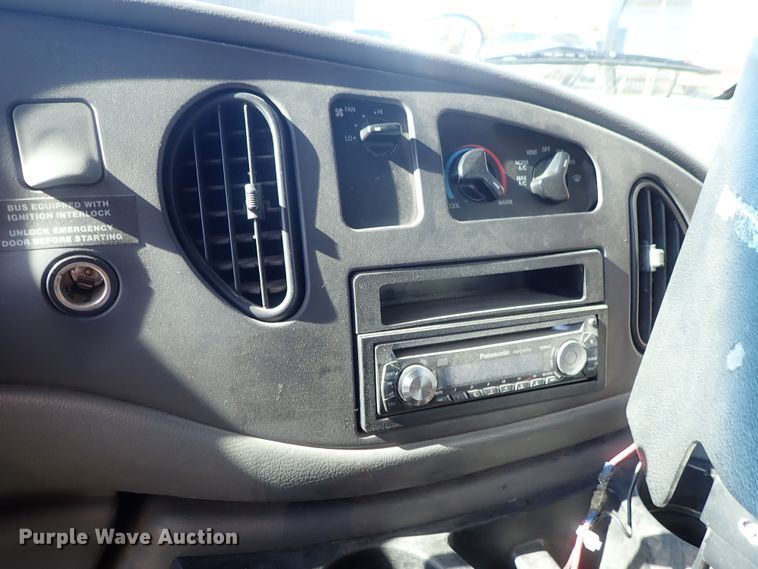 image for item DG3093 2007 Ford E450 Bluebird school bus