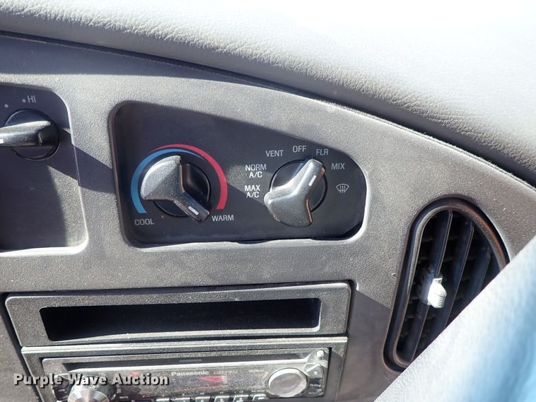 image for item DG3093 2007 Ford E450 Bluebird school bus