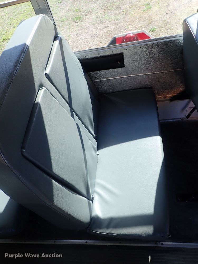 image for item DG3093 2007 Ford E450 Bluebird school bus