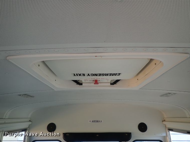 image for item DG3093 2007 Ford E450 Bluebird school bus