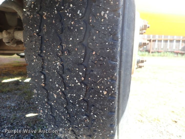 image for item DG3093 2007 Ford E450 Bluebird school bus