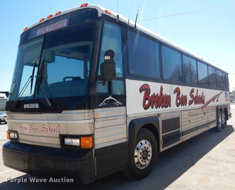 image for item DG5948 1989 MCI 102A3 coach bus