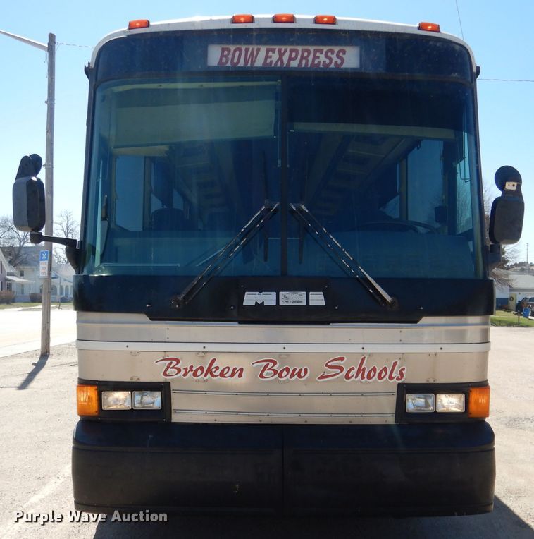 image for item DG5948 1989 MCI 102A3 coach bus