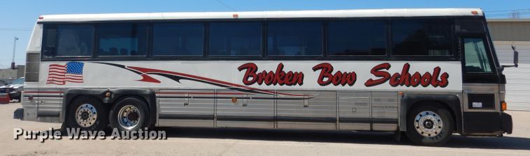 image for item DG5948 1989 MCI 102A3 coach bus