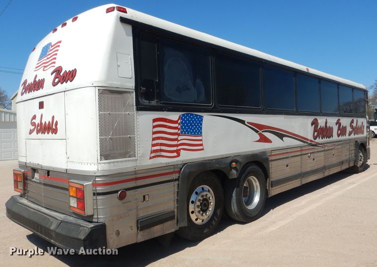 image for item DG5948 1989 MCI 102A3 coach bus