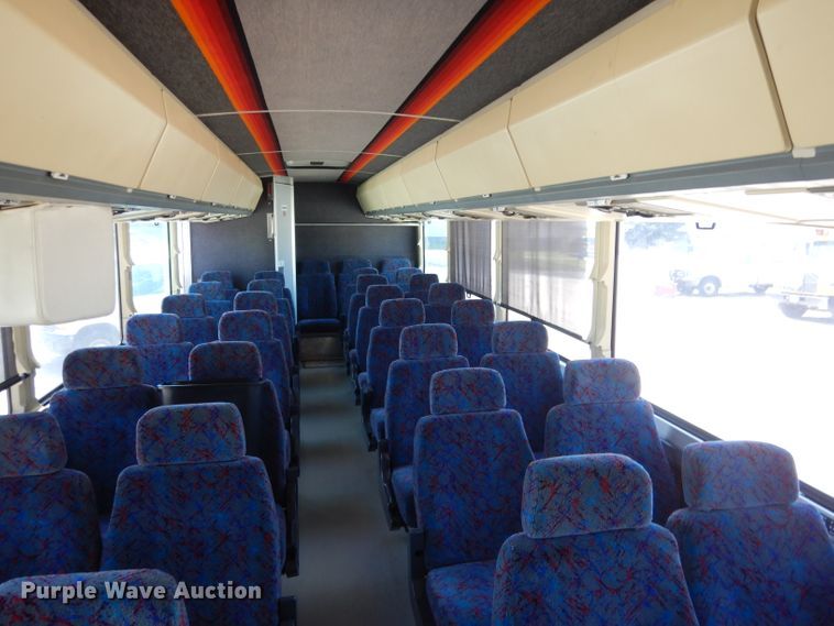 image for item DG5948 1989 MCI 102A3 coach bus