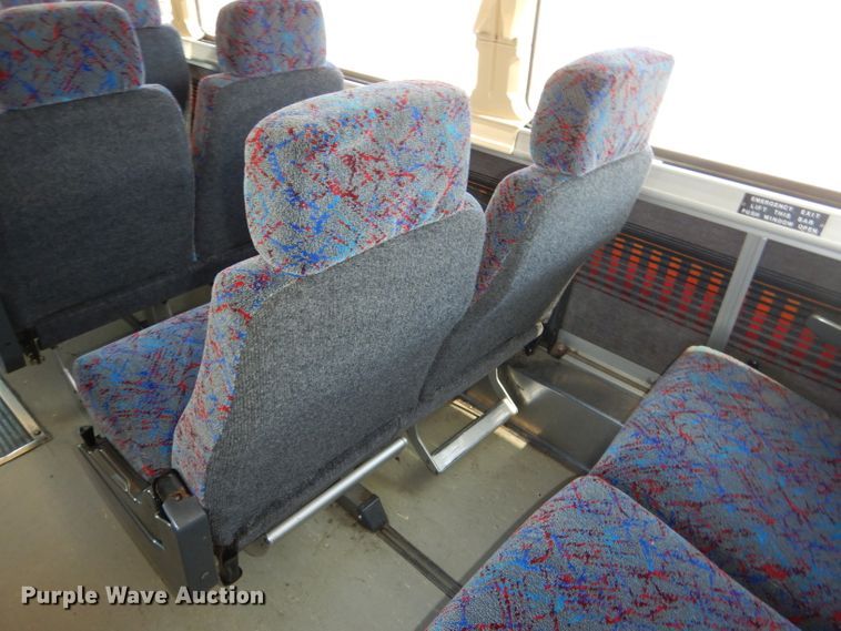 image for item DG5948 1989 MCI 102A3 coach bus