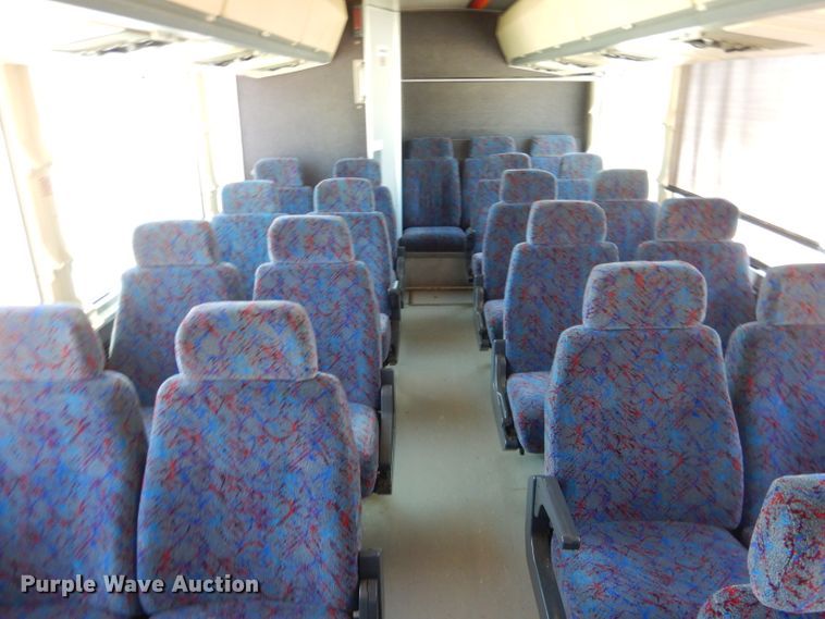 image for item DG5948 1989 MCI 102A3 coach bus