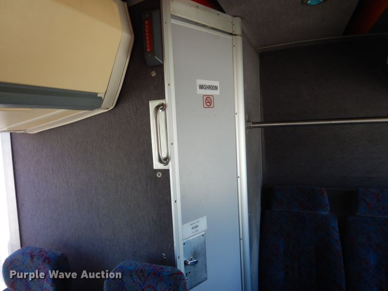 image for item DG5948 1989 MCI 102A3 coach bus