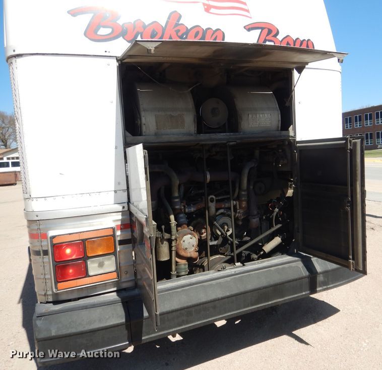 image for item DG5948 1989 MCI 102A3 coach bus