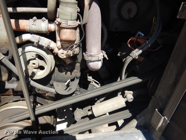 image for item DG5948 1989 MCI 102A3 coach bus