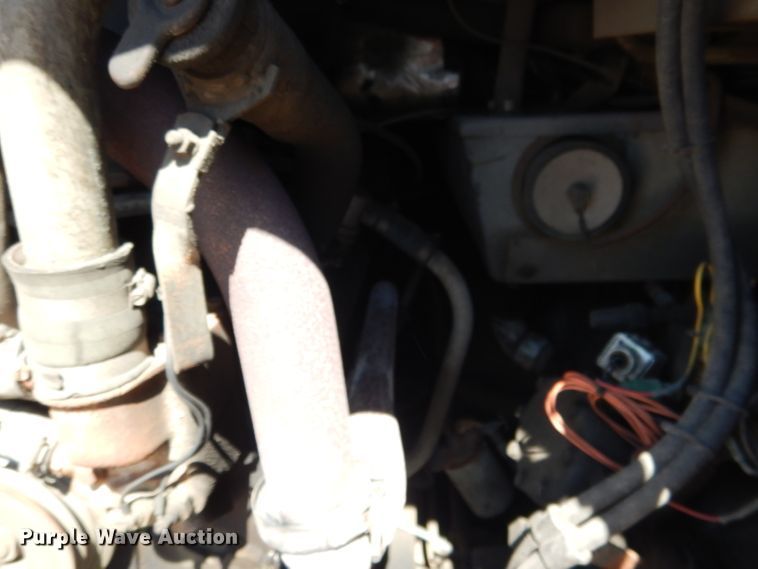 image for item DG5948 1989 MCI 102A3 coach bus