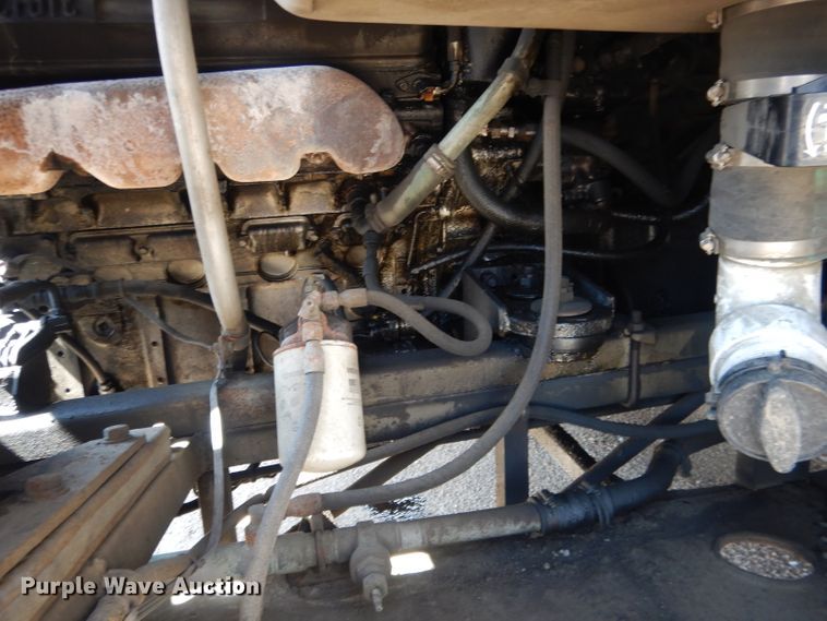 image for item DG5948 1989 MCI 102A3 coach bus