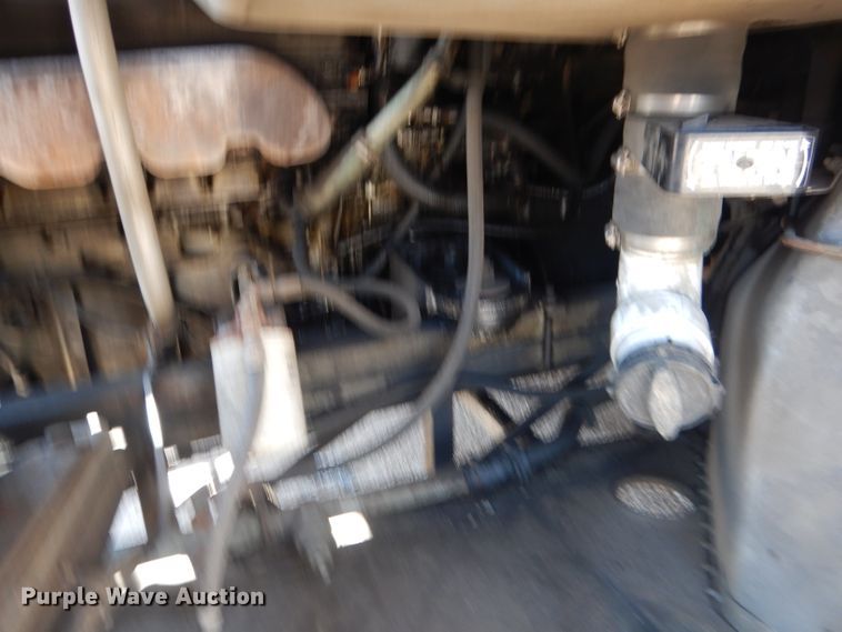 image for item DG5948 1989 MCI 102A3 coach bus