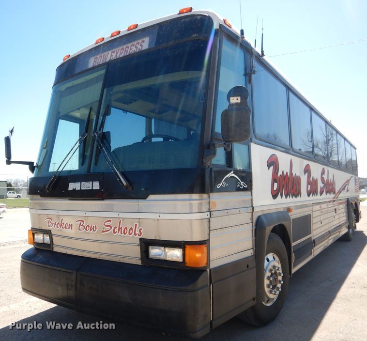 image for item DG5948 1989 MCI 102A3 coach bus