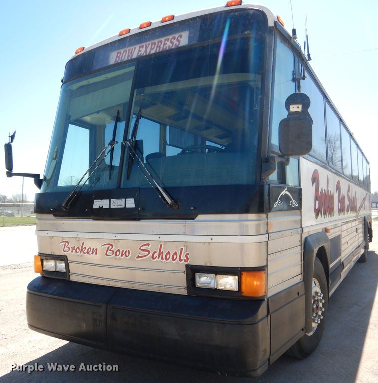 image for item DG5948 1989 MCI 102A3 coach bus