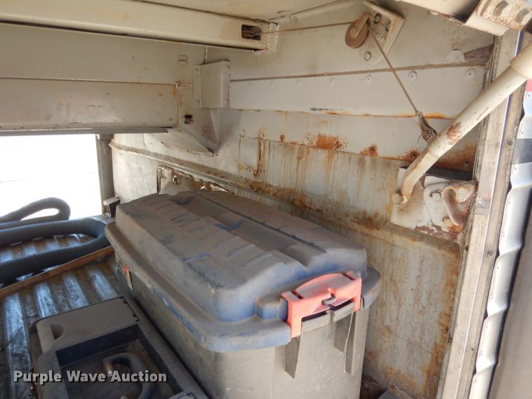 image for item DG5948 1989 MCI 102A3 coach bus