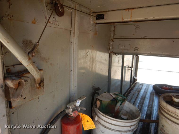 image for item DG5948 1989 MCI 102A3 coach bus