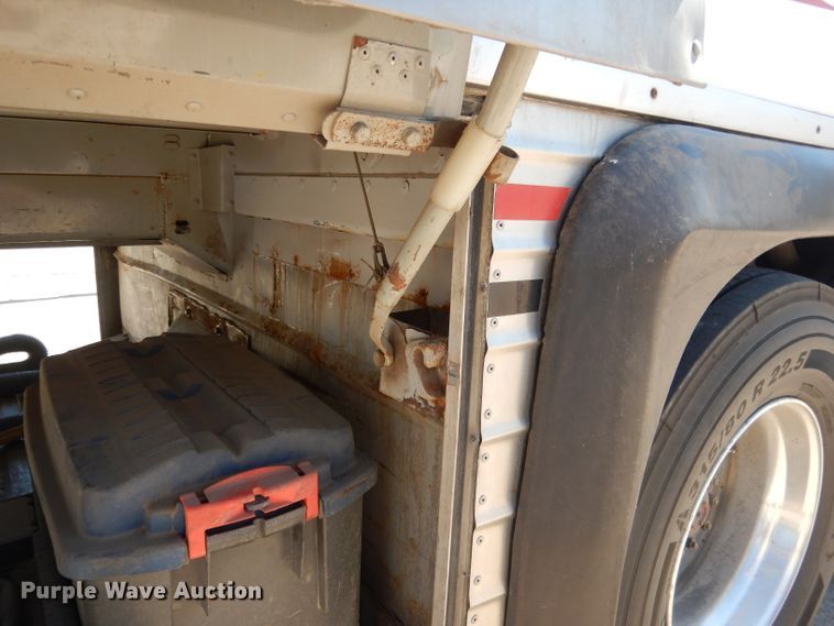 image for item DG5948 1989 MCI 102A3 coach bus