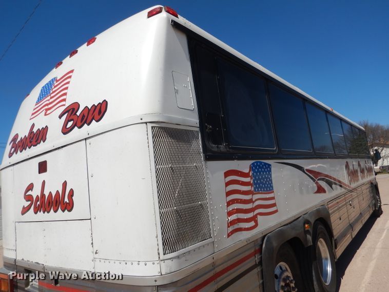 image for item DG5948 1989 MCI 102A3 coach bus