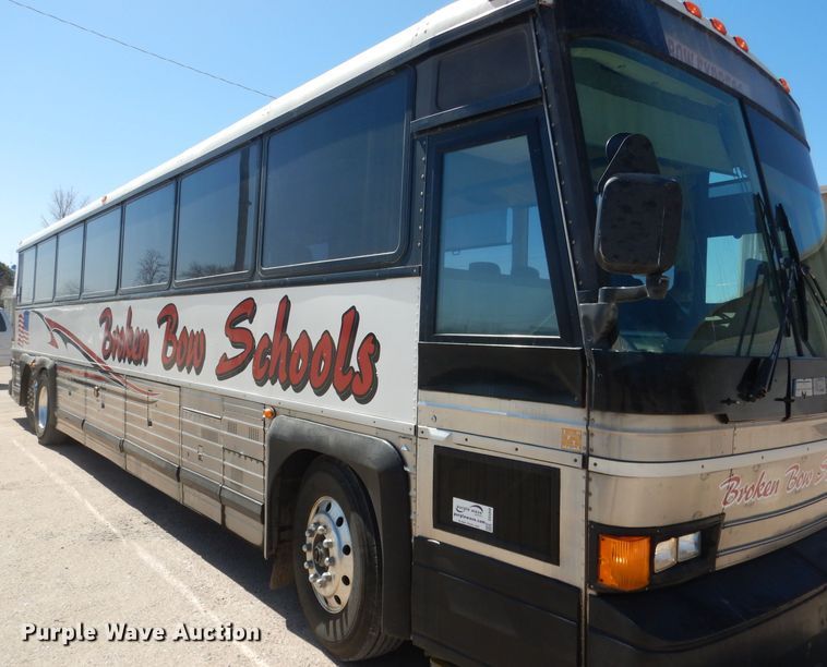 image for item DG5948 1989 MCI 102A3 coach bus