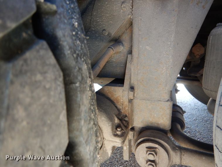 image for item DG5948 1989 MCI 102A3 coach bus