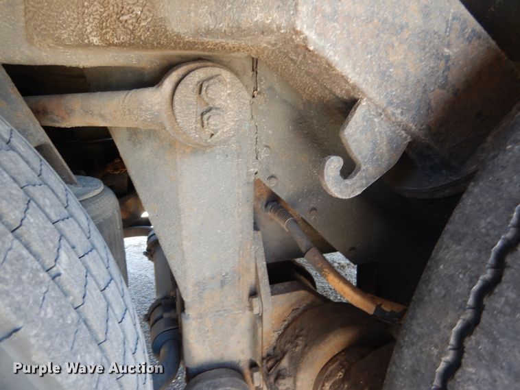 image for item DG5948 1989 MCI 102A3 coach bus