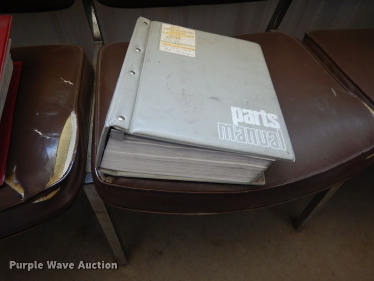 image for item DG5948 1989 MCI 102A3 coach bus