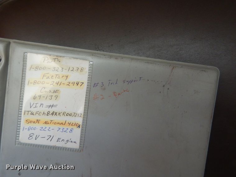 image for item DG5948 1989 MCI 102A3 coach bus