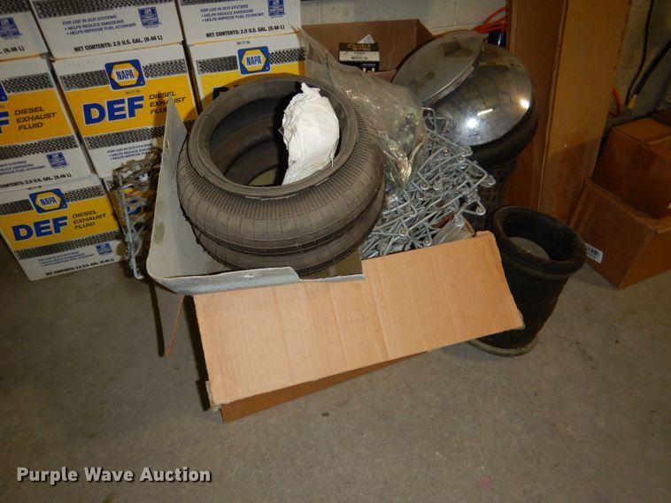 image for item DG5948 1989 MCI 102A3 coach bus