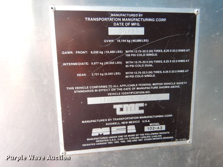 image for item DG5948 1989 MCI 102A3 coach bus