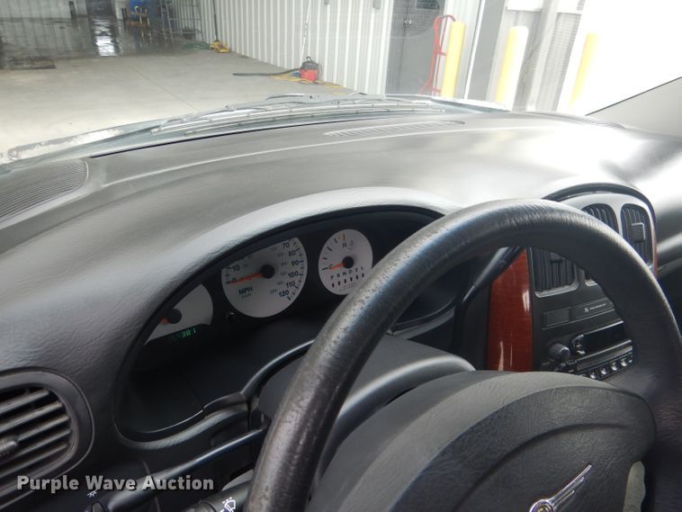 image for item DG5955 2007 Chrysler Town & Country  van