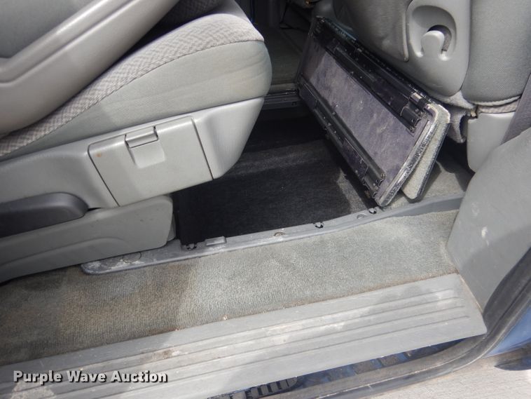 image for item DG5955 2007 Chrysler Town & Country  van