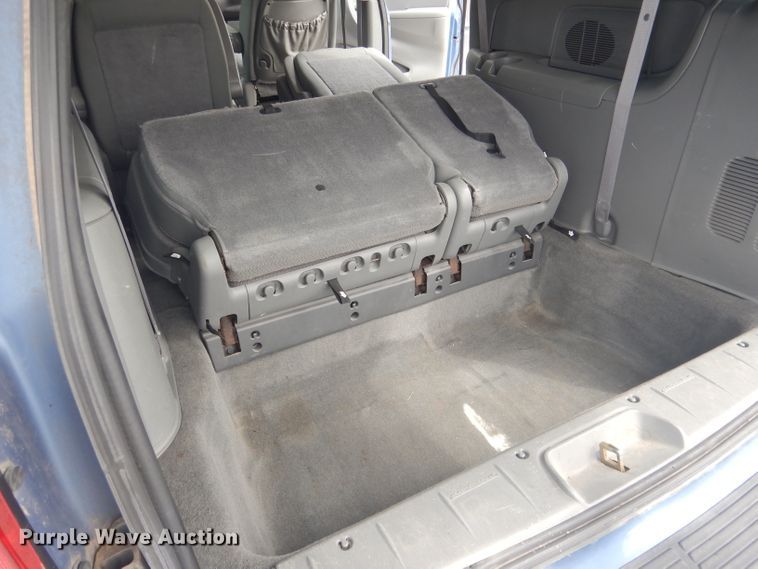 image for item DG5955 2007 Chrysler Town & Country  van
