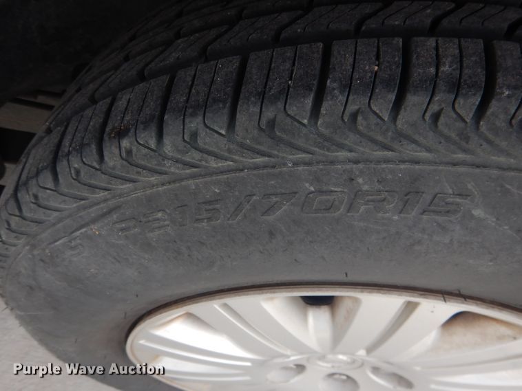 image for item DG5955 2007 Chrysler Town & Country  van