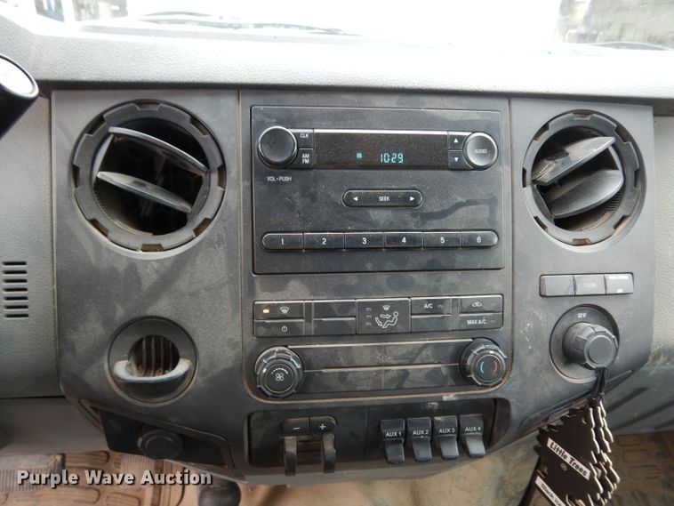 image for item DG6417 2011 Ford F450 Super Duty XL SuperCab flatbed truck