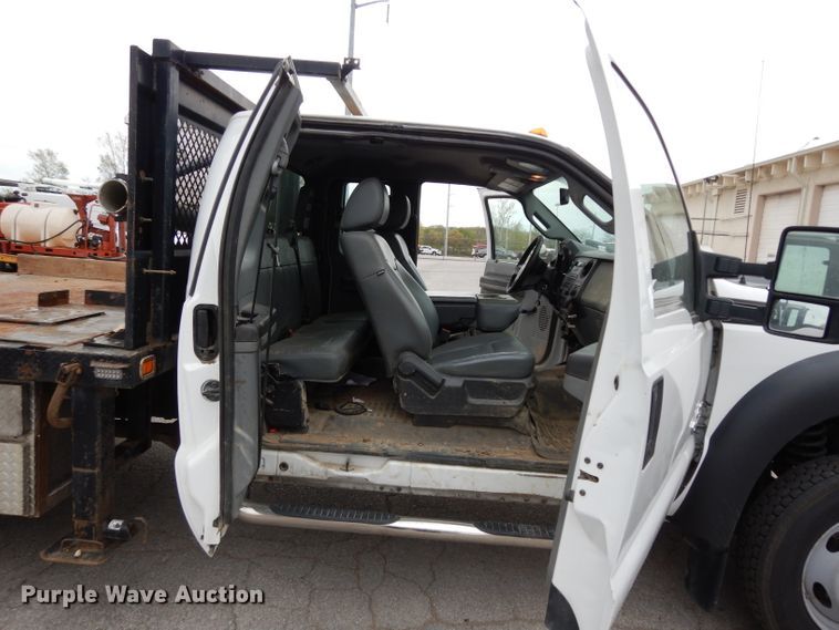 image for item DG6417 2011 Ford F450 Super Duty XL SuperCab flatbed truck