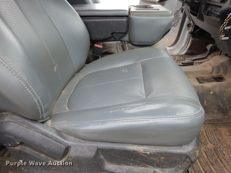 image for item DG6417 2011 Ford F450 Super Duty XL SuperCab flatbed truck