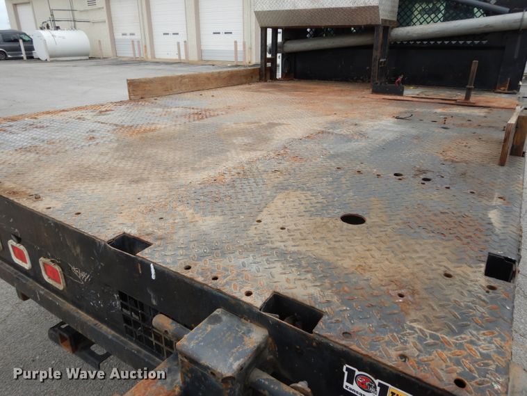 image for item DG6417 2011 Ford F450 Super Duty XL SuperCab flatbed truck