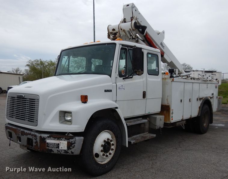 image for item DG6419 2001 Freightliner FL70 bucket truck