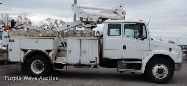 image for item DG6419 2001 Freightliner FL70 bucket truck