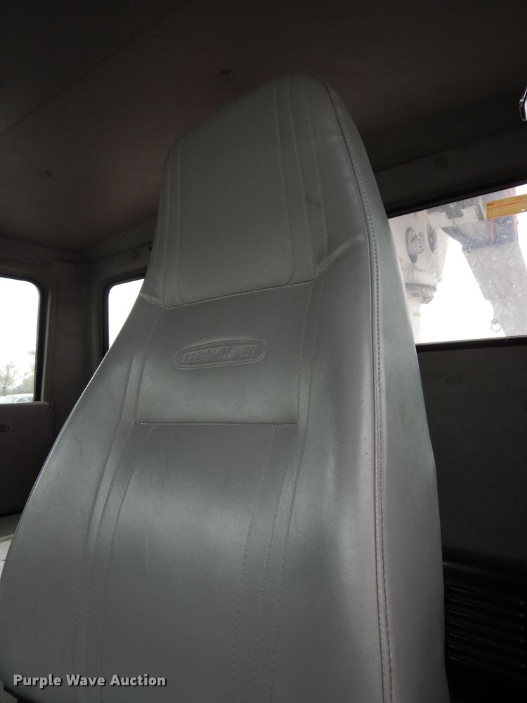 image for item DG6419 2001 Freightliner FL70 bucket truck