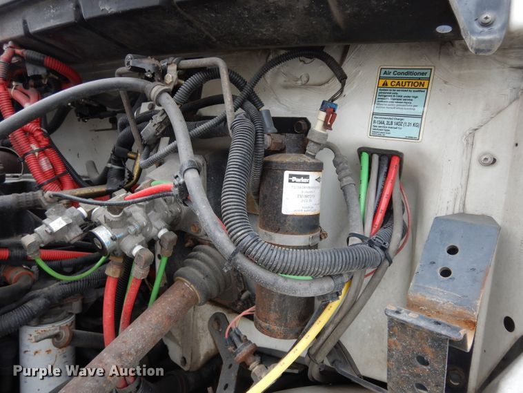 image for item DG6419 2001 Freightliner FL70 bucket truck