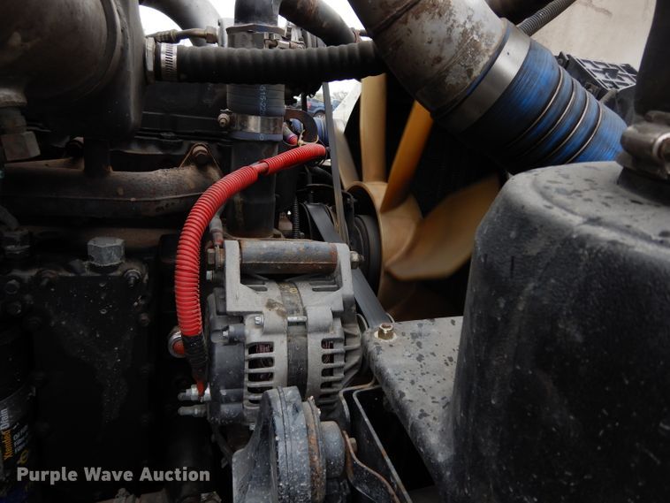 image for item DG6419 2001 Freightliner FL70 bucket truck