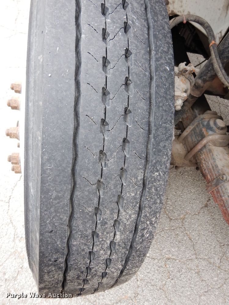 image for item DG6419 2001 Freightliner FL70 bucket truck