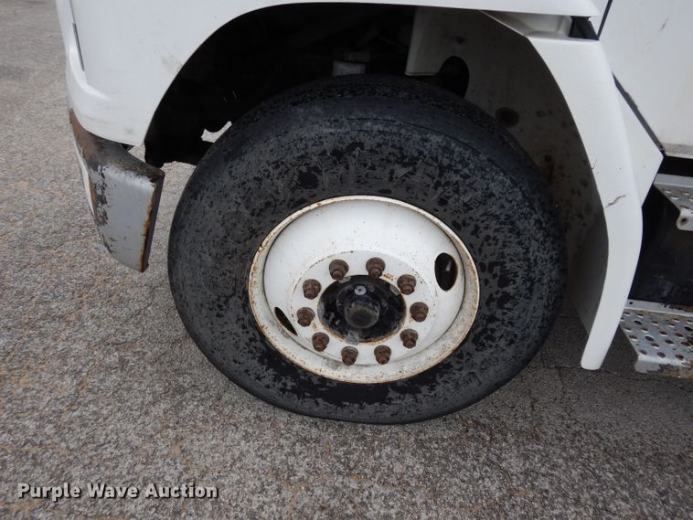 image for item DG6419 2001 Freightliner FL70 bucket truck