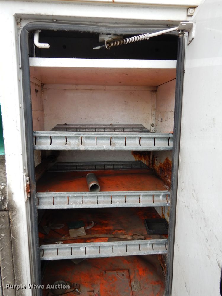 image for item DG6419 2001 Freightliner FL70 bucket truck